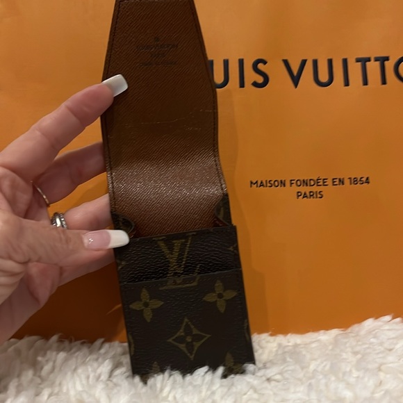 Louis Vuitton pouch - Picture 2 of 8